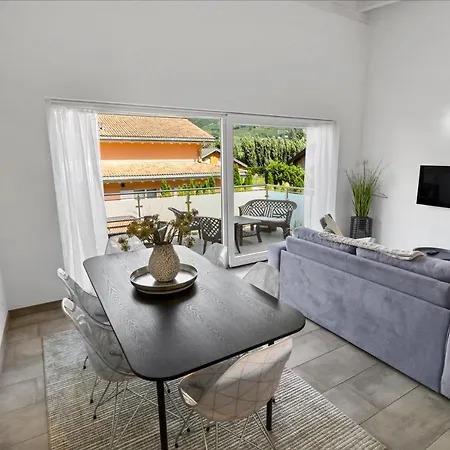 Superbe Neuf Et Cosy Saxon